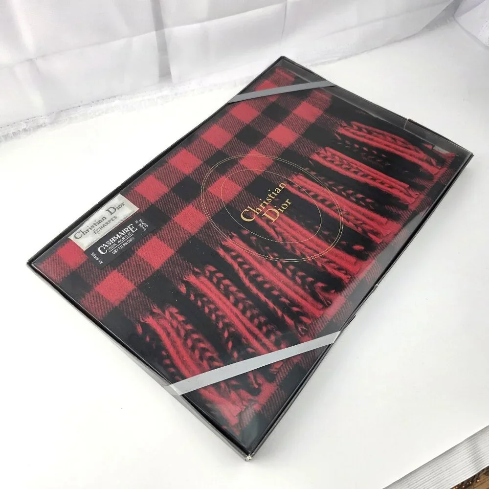 NIB NWT Christian Dior Red Black Plaid Scarf Cashmaire 100% Acrylic